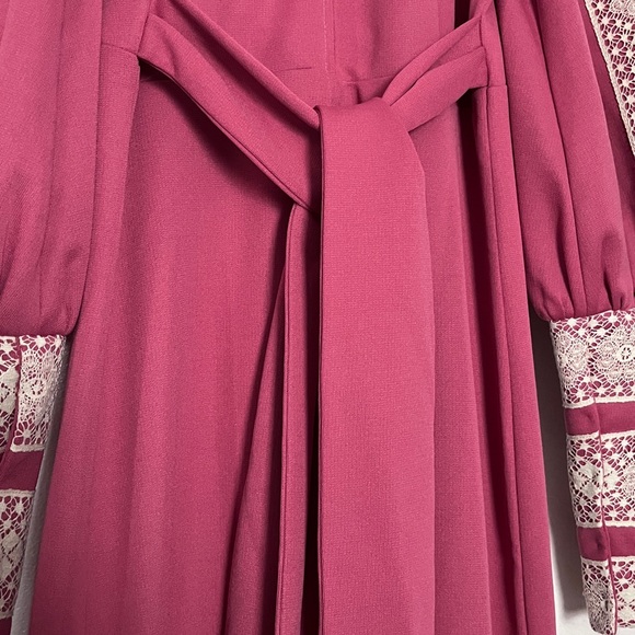 Vintage 70s Pink Prairie Cottage Lace Bib Long-sleeved Dress - Picture 5 of 12